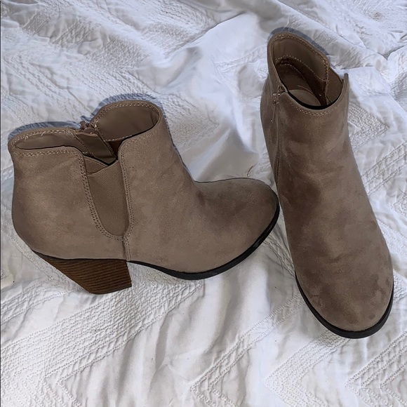 Booties - Picture 2 of 7